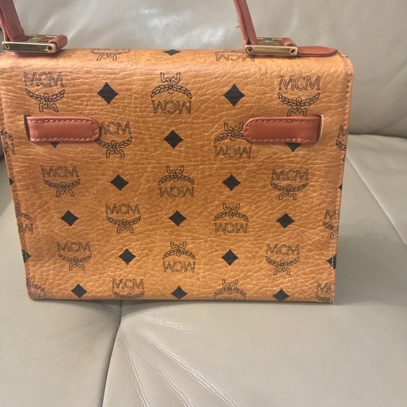 MCM Kelly bag - Picture 4 of 8